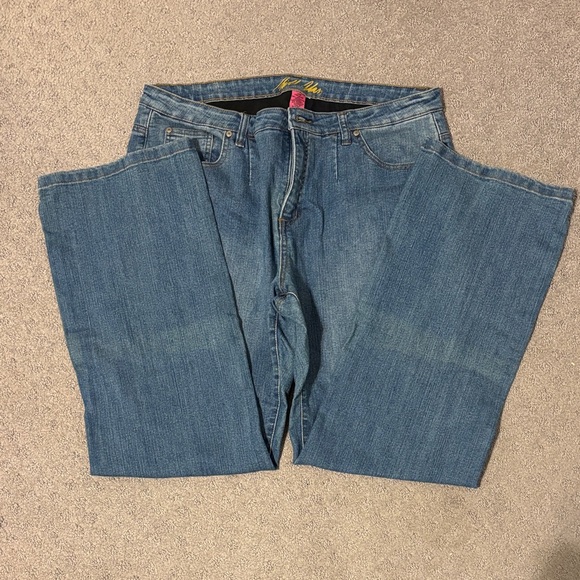 Denim - Stylish Blue Relaxed Fit Jeans